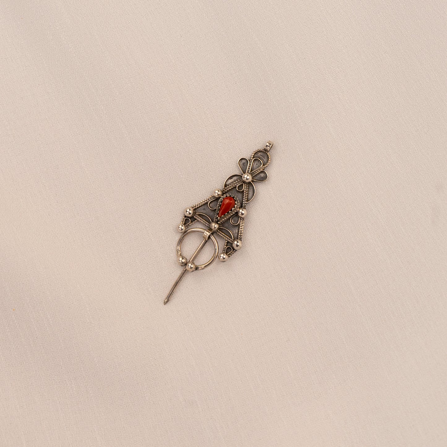Broche Thilleli